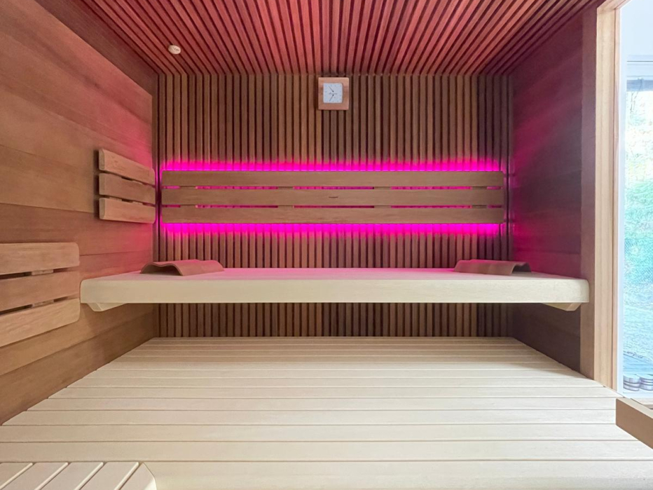 Finská sauna, Gold Dark Humpolec