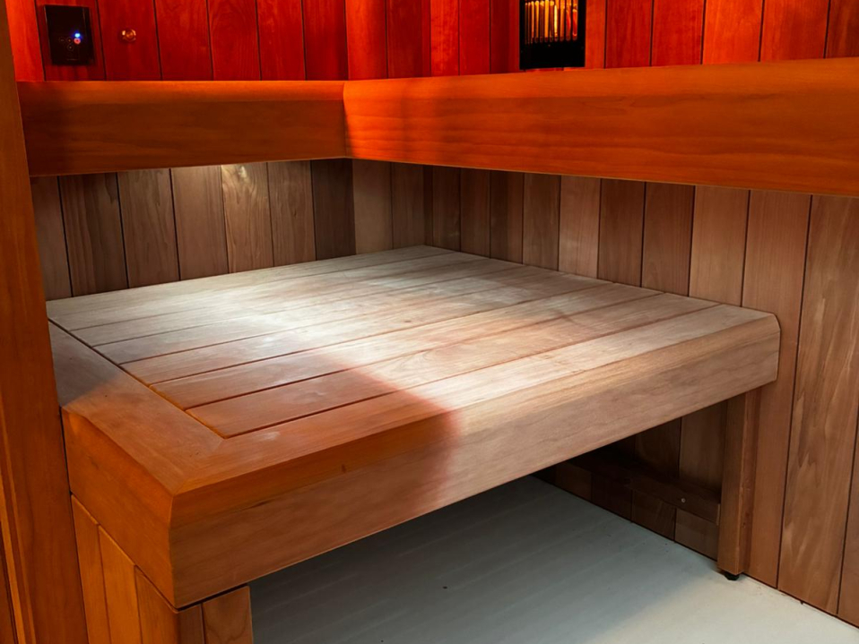 Kombinovaná sauna, Gold Dark Praha Kombinovaná sauna, Gold Dark Praha