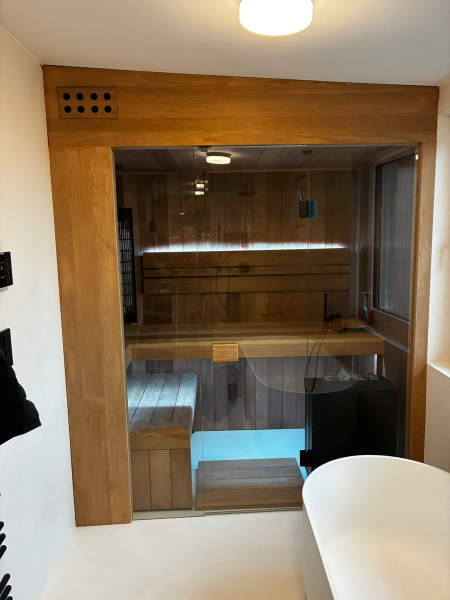 Prosklená sauna