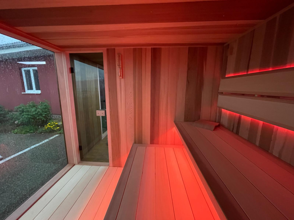 Venkovní sauna s odpočívárnou Venkovní sauna s odpočívárnou