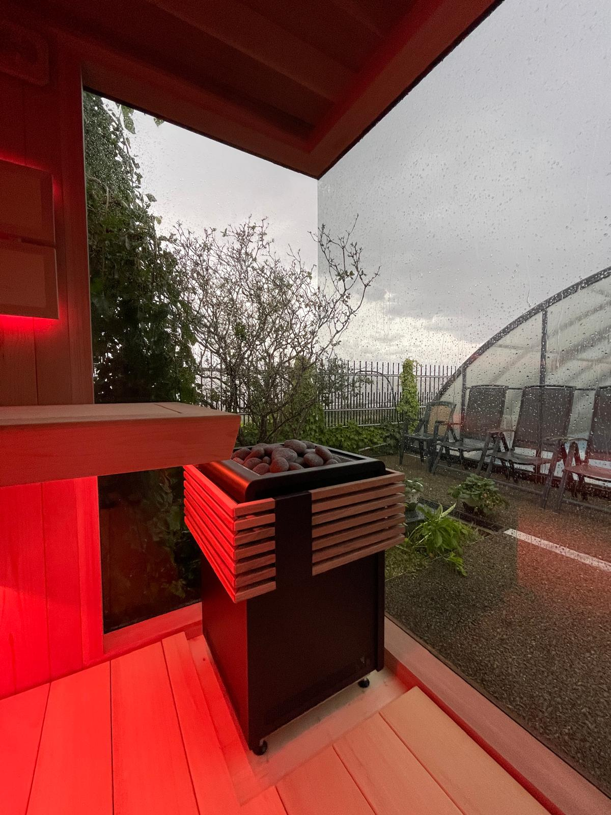 Venkovní sauna s odpočívárnou Venkovní sauna s odpočívárnou